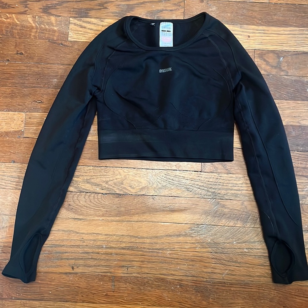 Gymshark - Black Long Sleeve Crop Top - Size Small